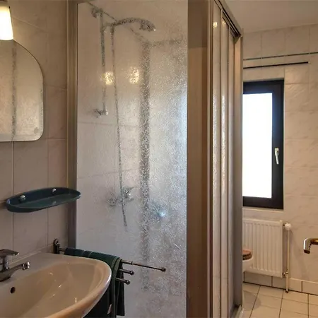 Appartement-fuer-2-personen-in-schaprode-auf-der-insel-ruegen-zi2 *